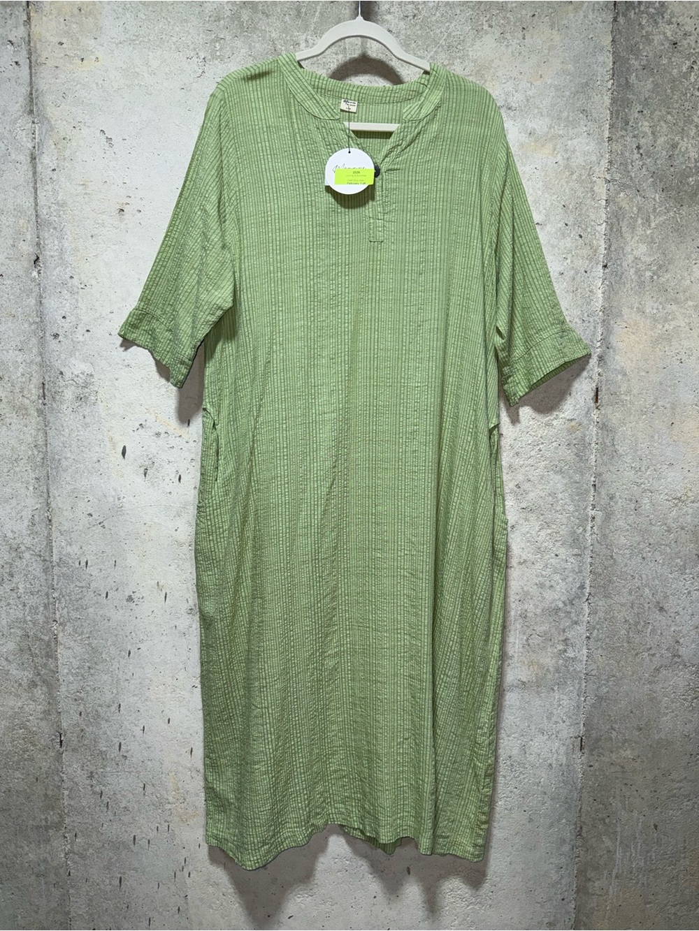 NWT Inoah Willow Green Crinkle Maxi Dress Oversized Pockets S/M - Picture 3 of 10